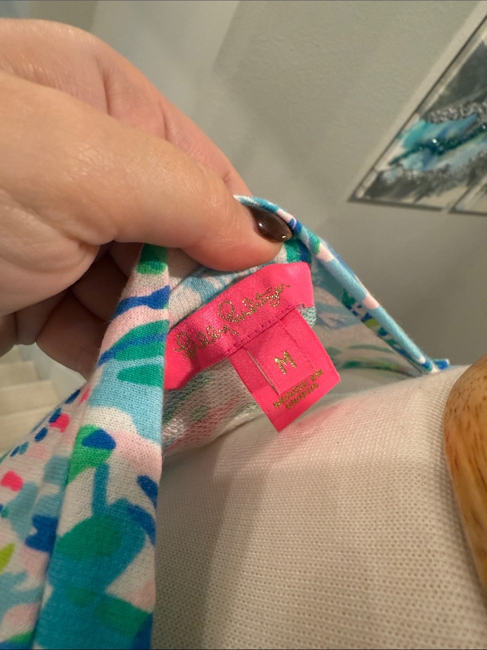 Lilly Pulitzer Cotton Printed Blouse Size Medium Blue Green Pink Tropical Top - Picture 4 of 4